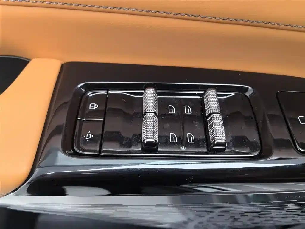Yizhen L380 2025 Model 805km Flagship Edition 4WD — миниатюра 9