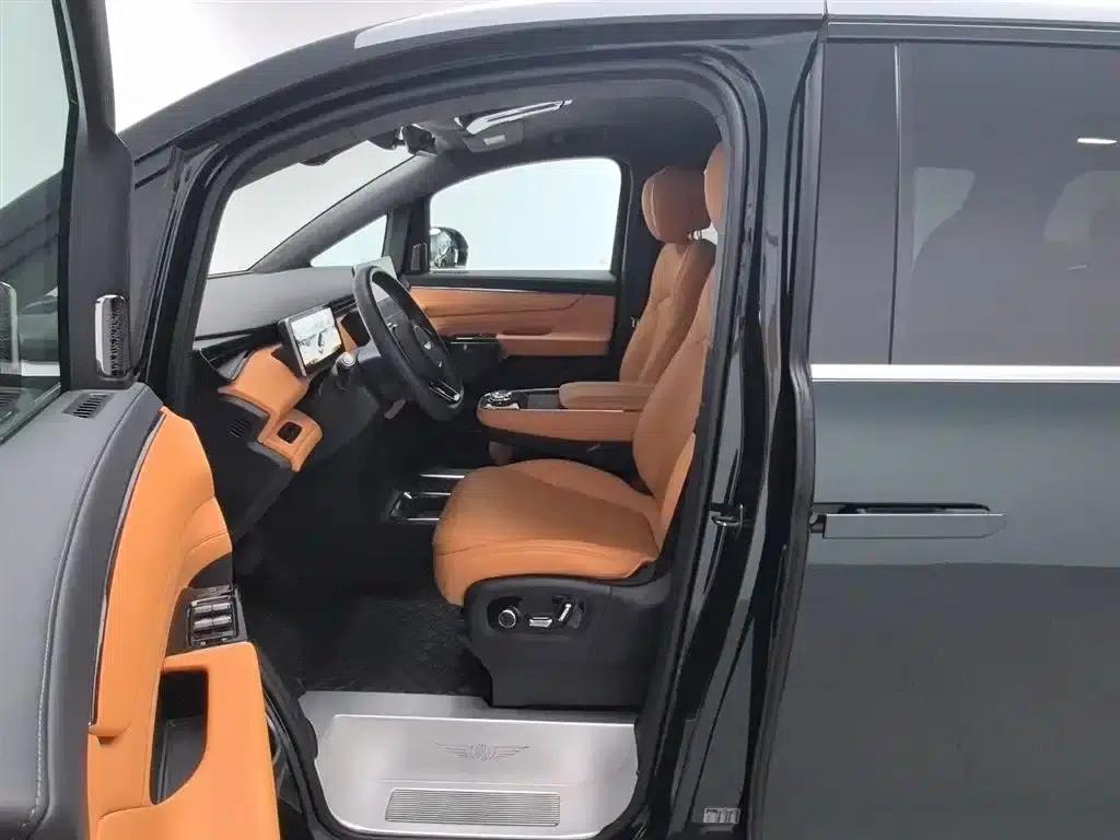 Yizhen L380 2025 Model 805km Flagship Edition 4WD — миниатюра 10