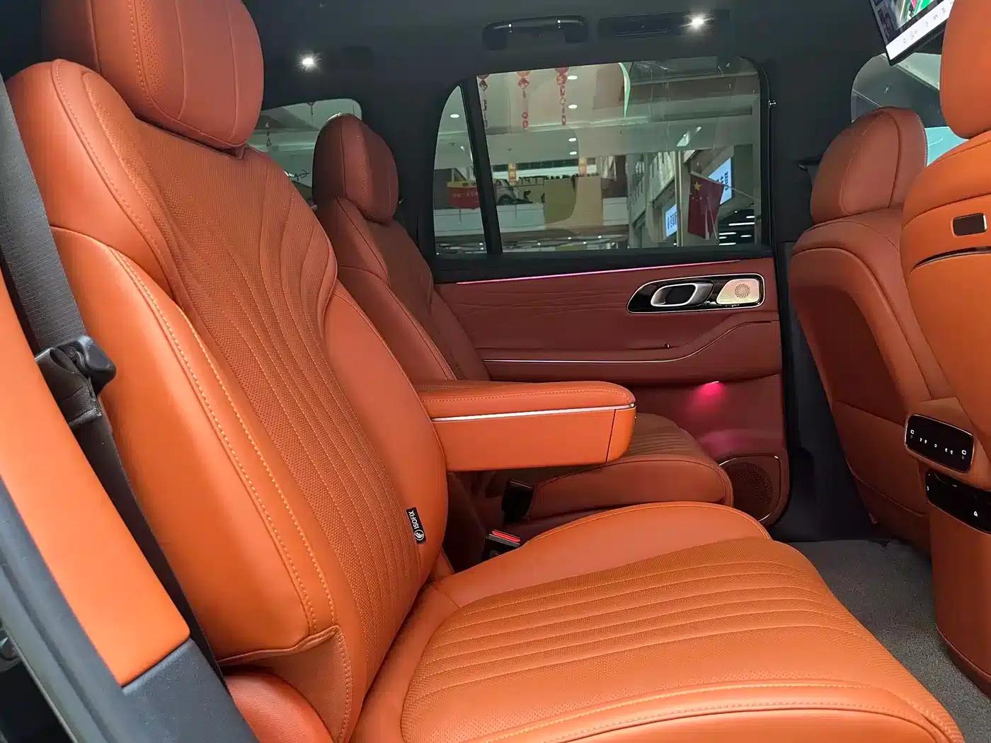 Galaxy M9 2025 210km/h AWD Navigator Edition — миниатюра 14