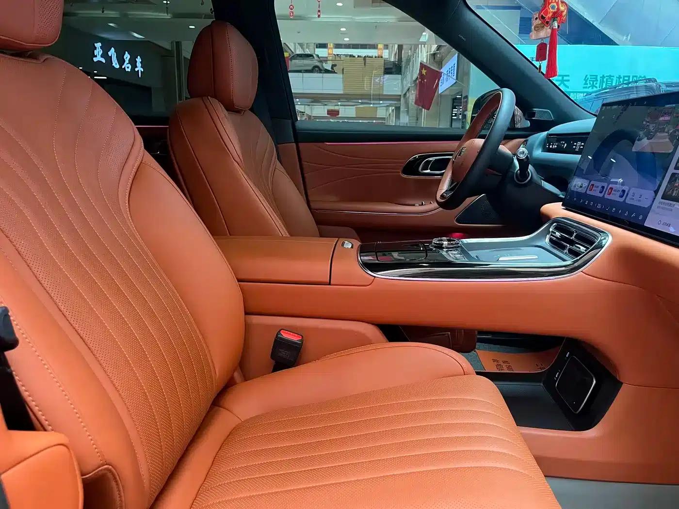 Galaxy M9 2025 210km/h AWD Navigator Edition — миниатюра 15
