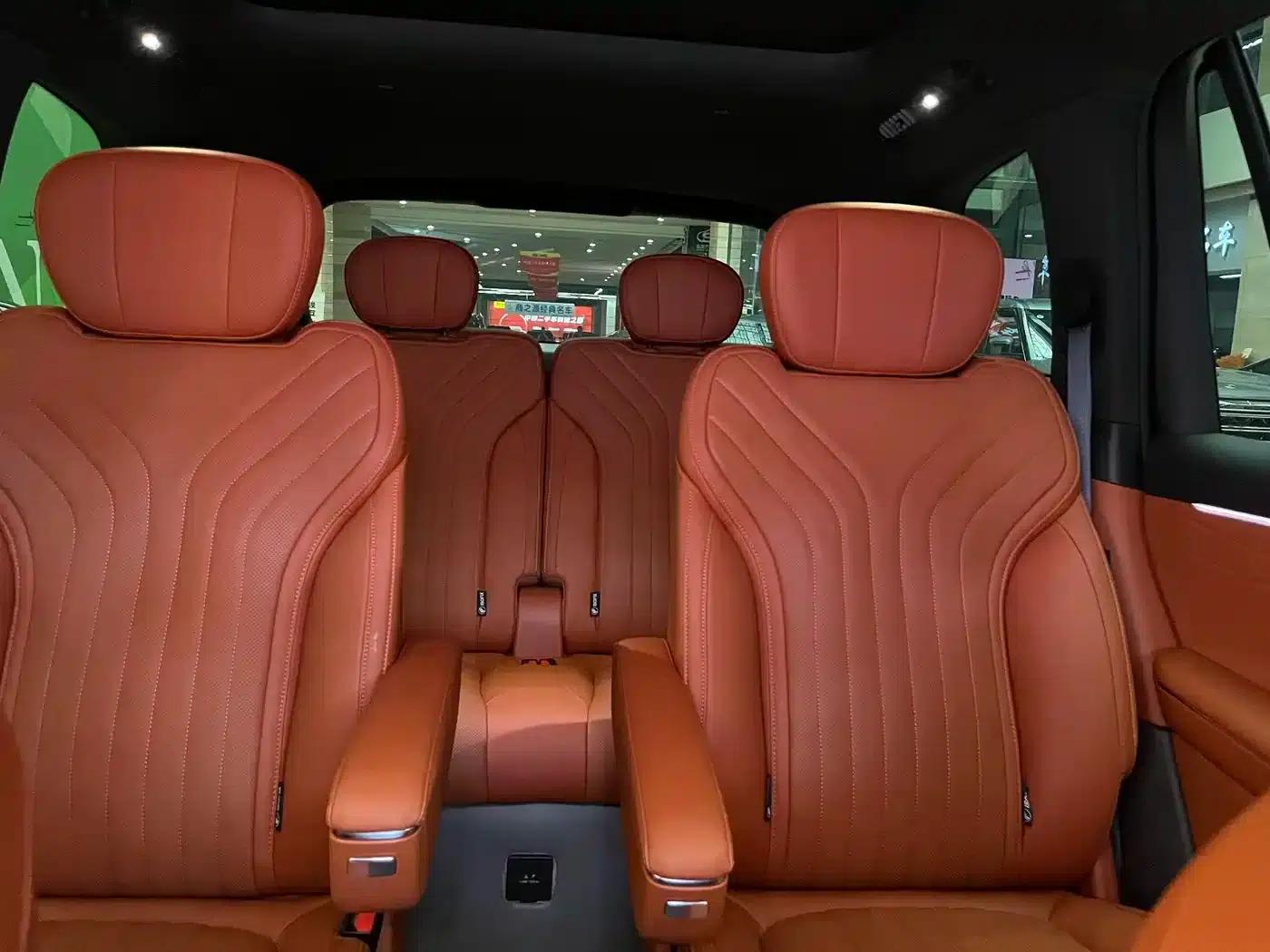 Galaxy M9 2025 210km/h AWD Navigator Edition — миниатюра 16