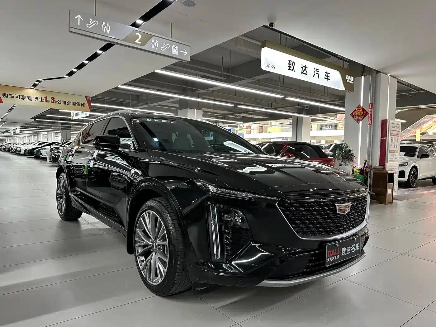 2023 Cadillac GT4 25T Luxury — миниатюра 3