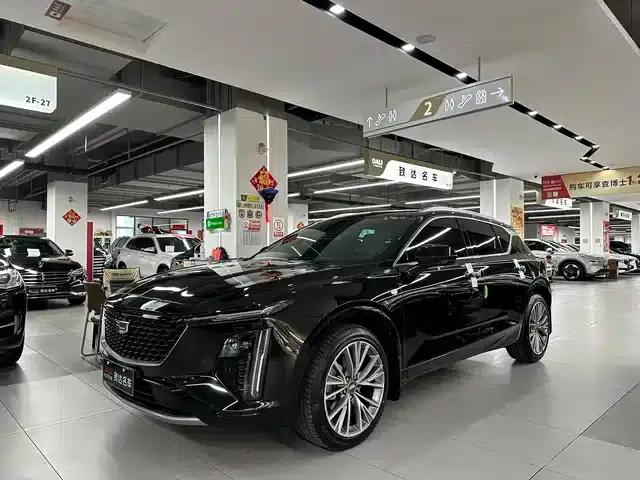 2023 Cadillac GT4 25T Luxury