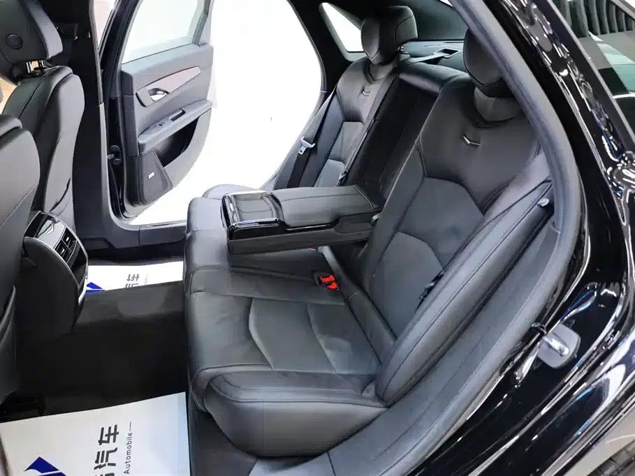 Cadillac CT6 Plug-in 2017 30E Elite — миниатюра 30
