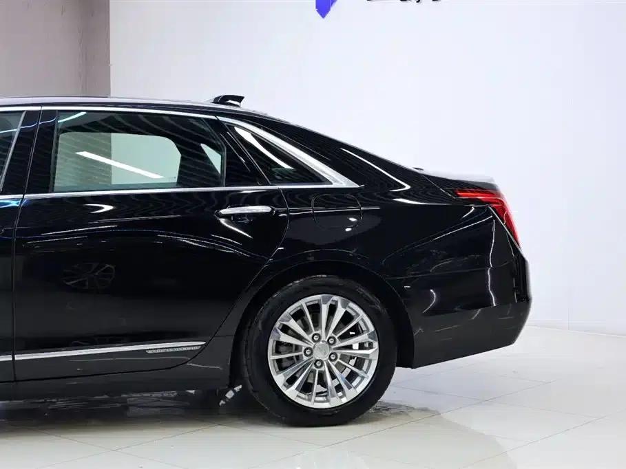 Cadillac CT6 Plug-in 2017 30E Elite — миниатюра 4