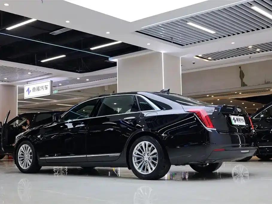 Cadillac CT6 Plug-in 2017 30E Elite — миниатюра 5