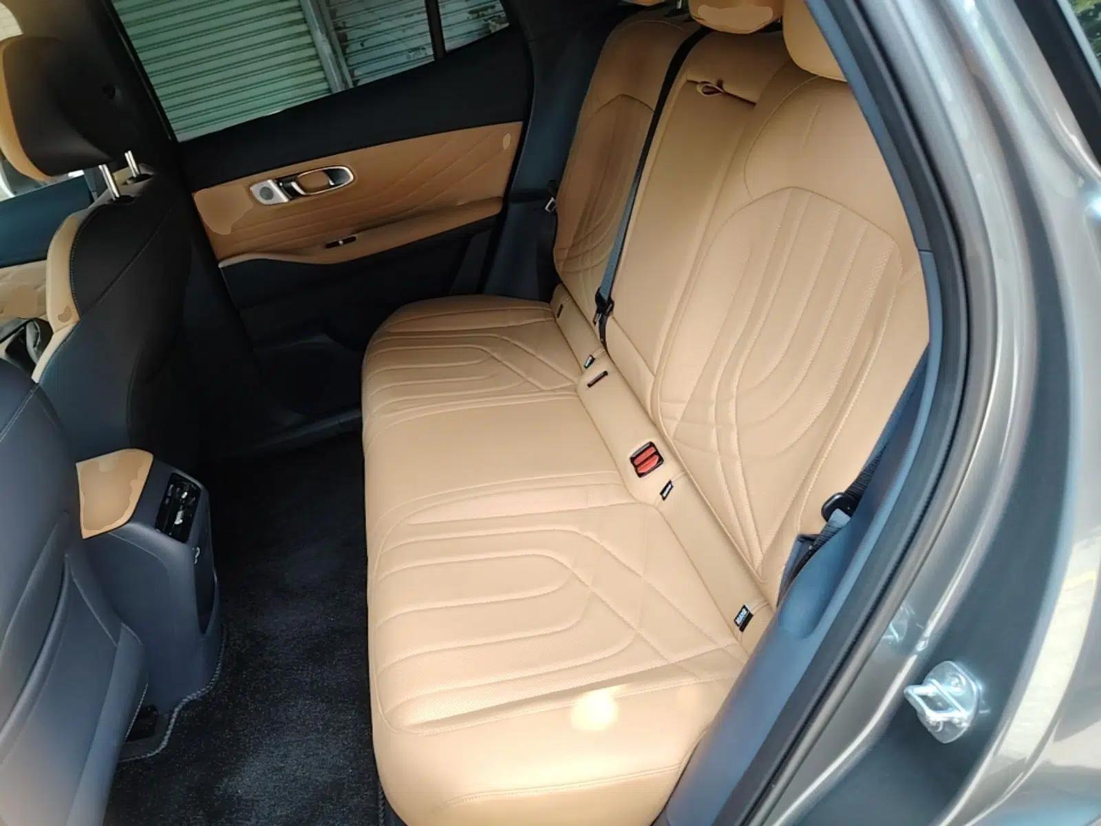 Geely Galaxy Xingjian 7 EM-i 2025 120km Exploration+ Version — миниатюра 19