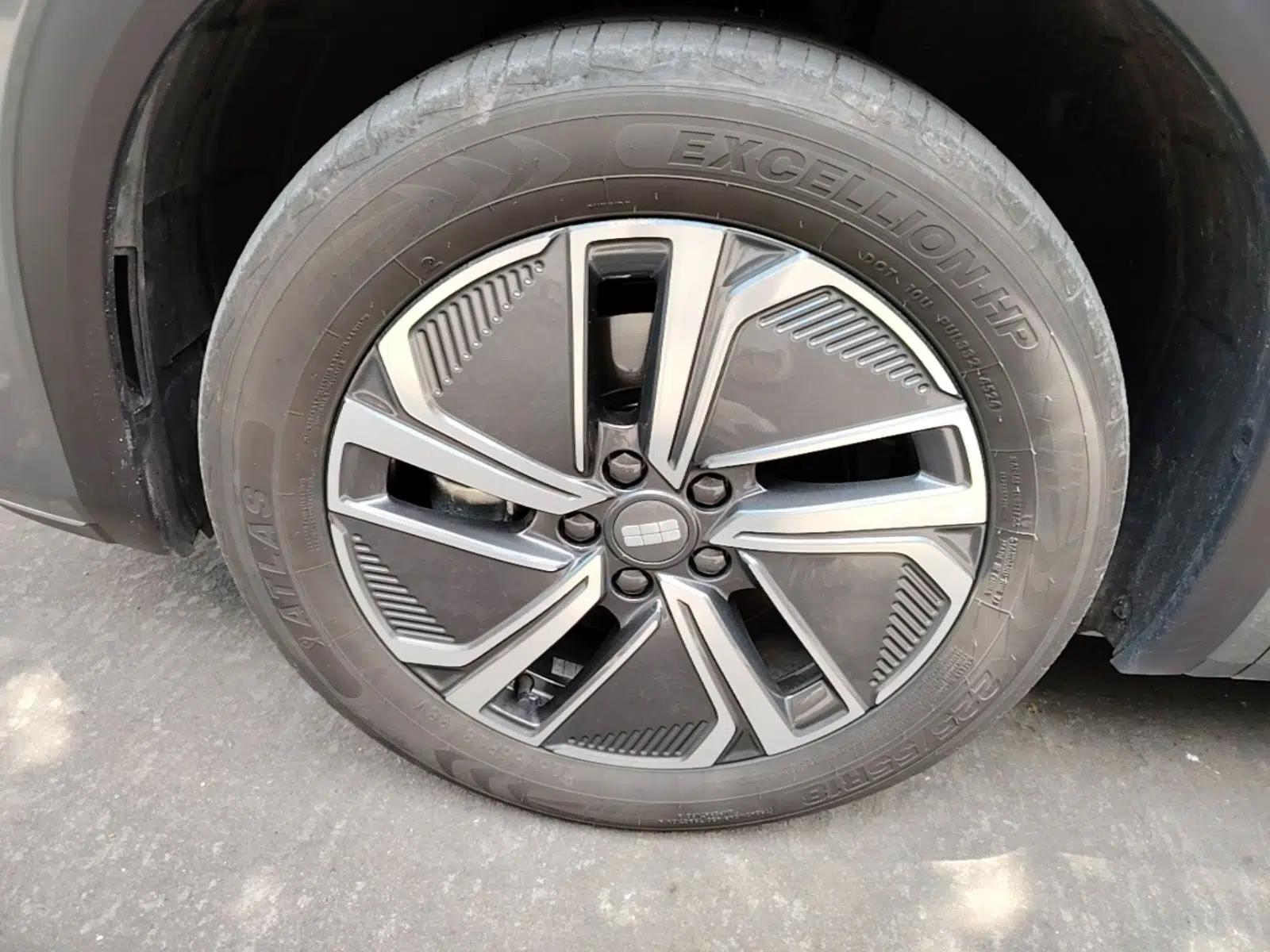 Geely Galaxy Xingjian 7 EM-i 2025 120km Exploration+ Version — миниатюра 9