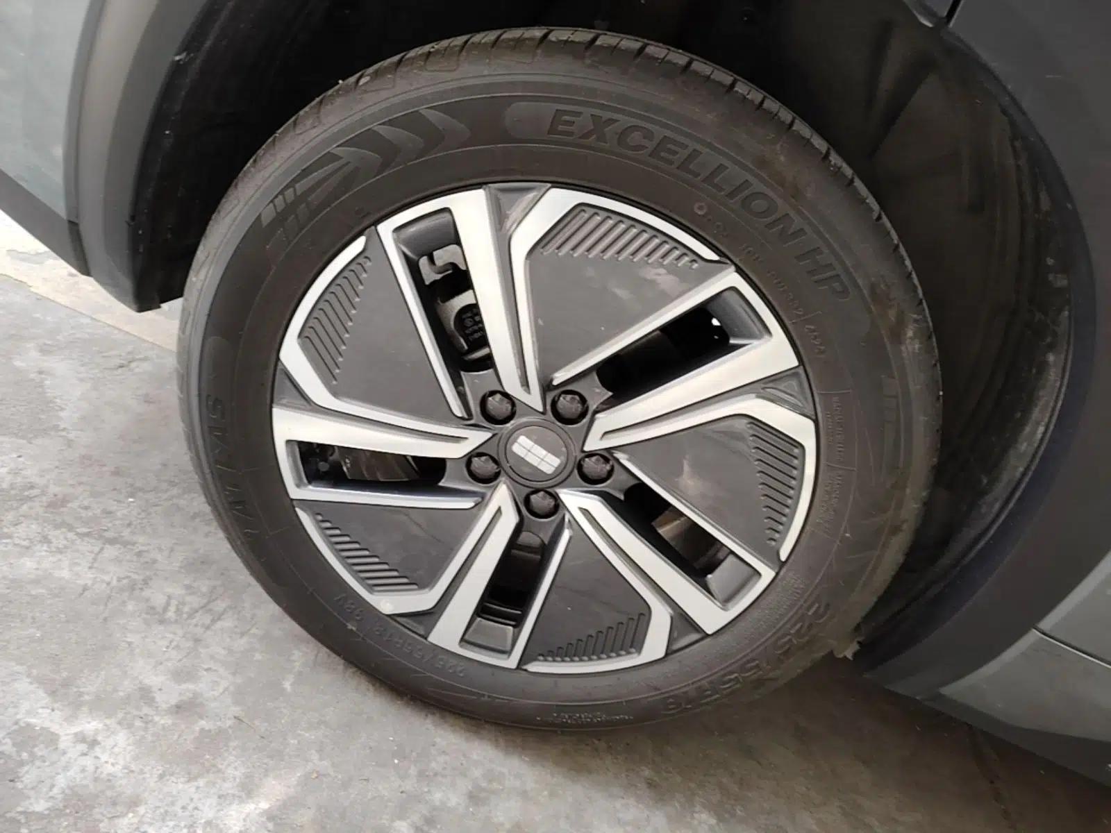 Geely Galaxy Xingjian 7 EM-i 2025 120km Exploration+ Version — миниатюра 10