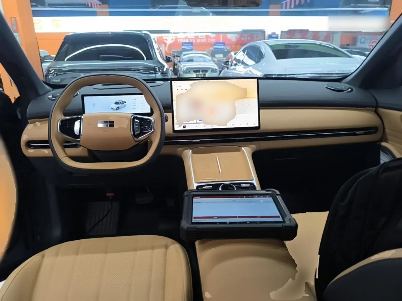 Geely Galaxy Xingjian 7 EM-i 2025 120km Navigator Edition — миниатюра 13