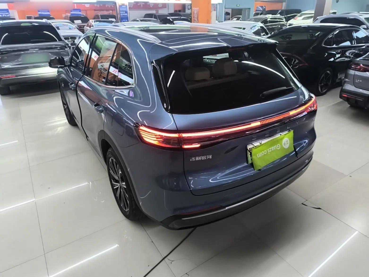 Geely Galaxy Xingjian 7 EM-i 2025 120km Navigator Edition — миниатюра 4
