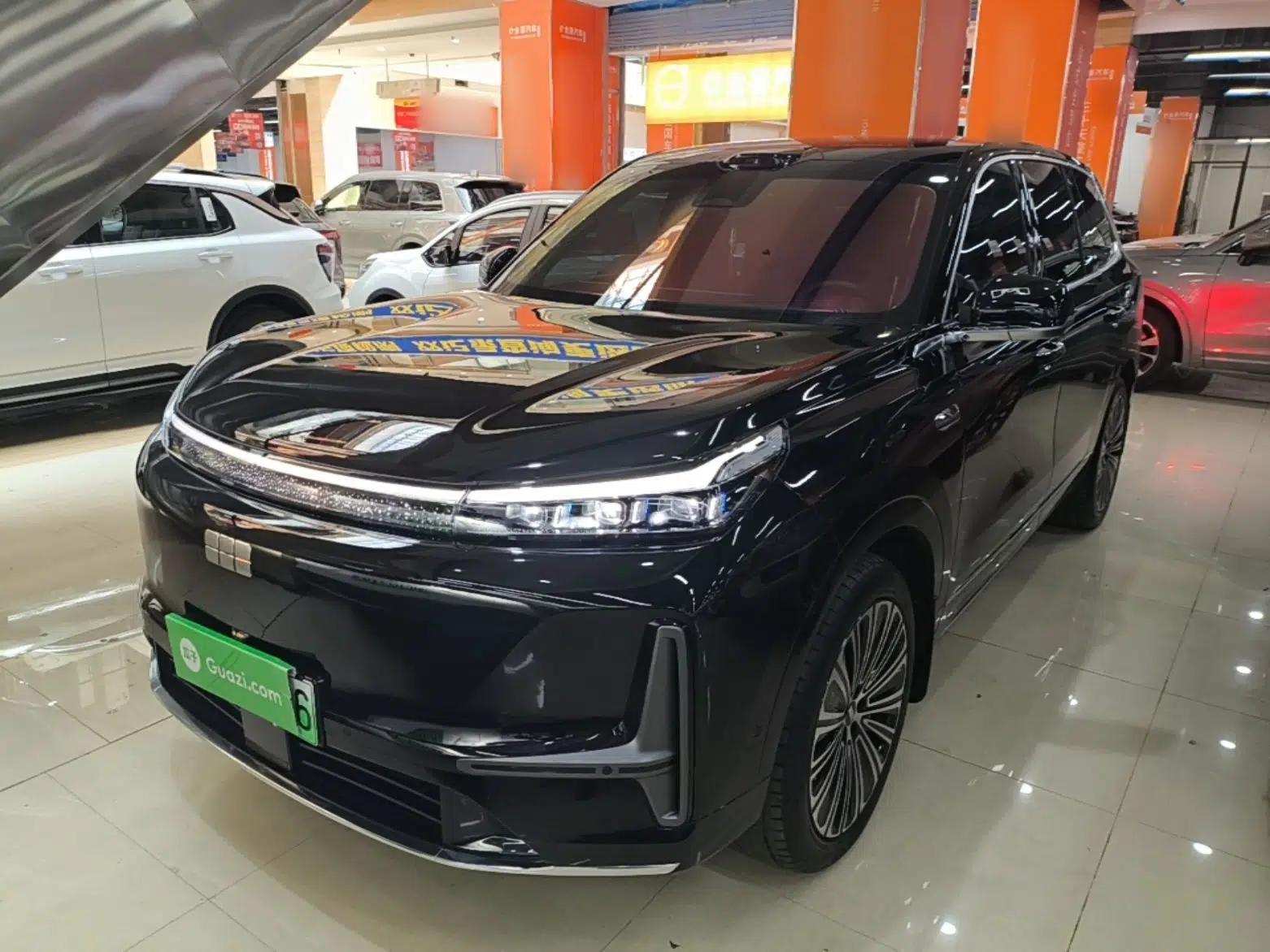 Geely Galaxy M9 2025 Model 210km Four-Wheel-Drive Leading Edition — миниатюра 1