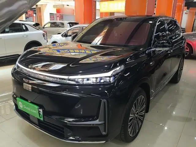 Geely Galaxy M9 2025 Model 210km Four-Wheel-Drive Leading Edition