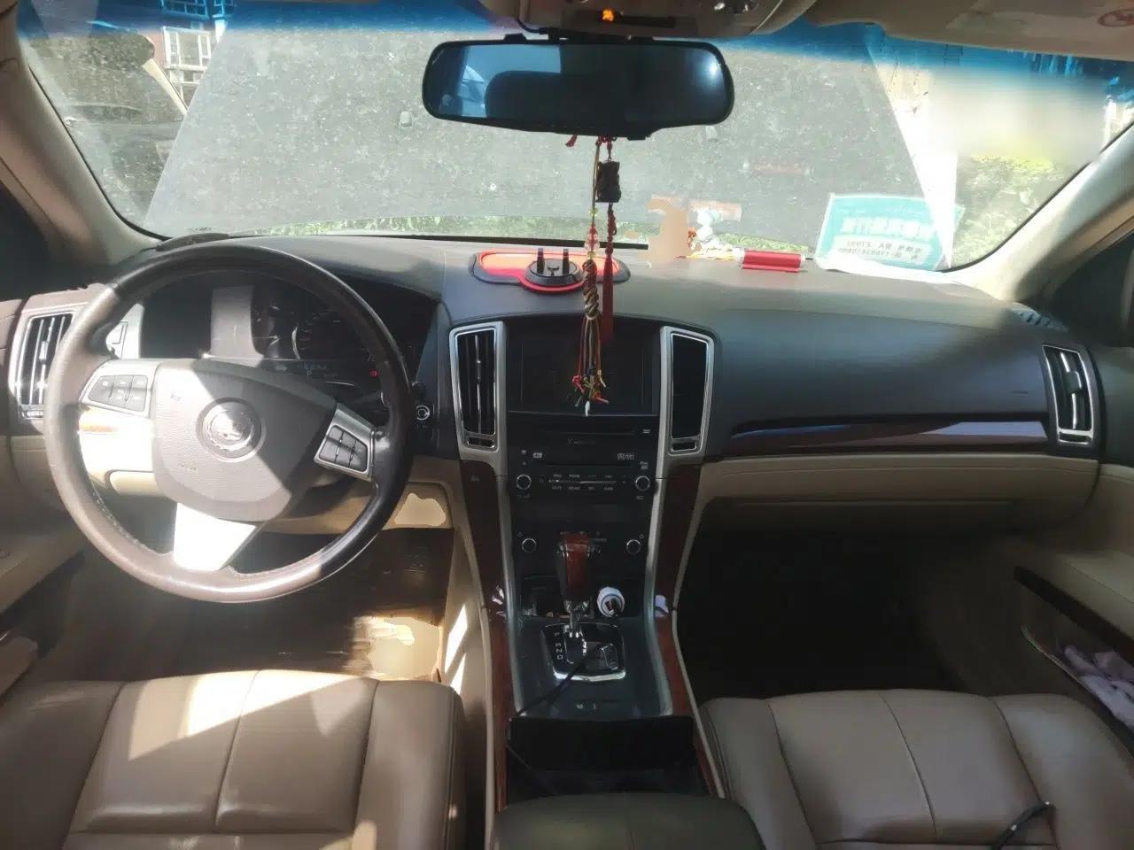 Cadillac SLS Seville 2011 2.0T Elite Edition — миниатюра 10
