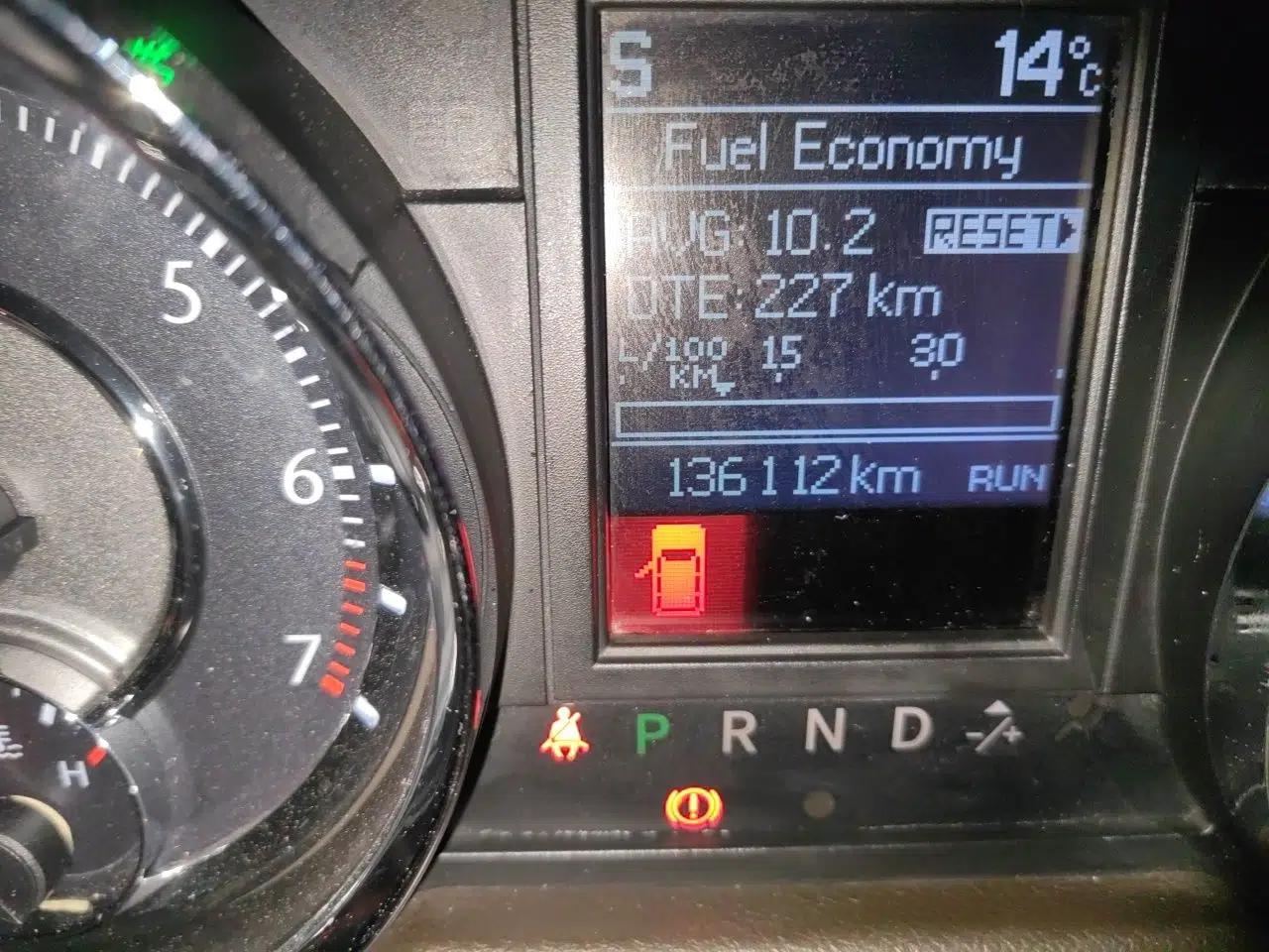 Chrysler Grand Voyager 2013 3.6L Luxury Edition — миниатюра 13