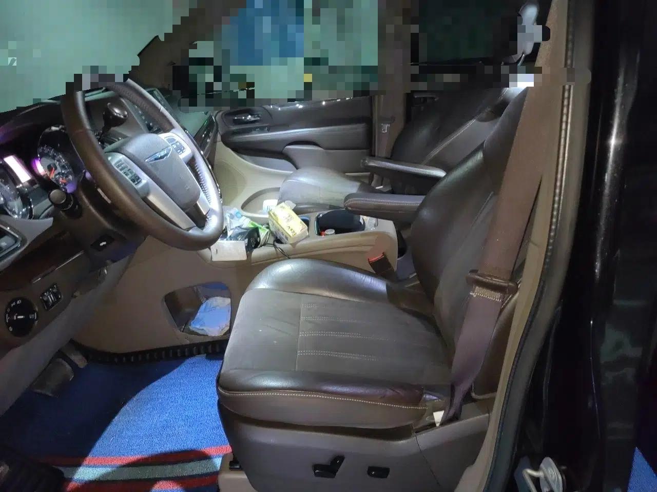 Chrysler Grand Voyager 2013 3.6L Luxury Edition — миниатюра 16