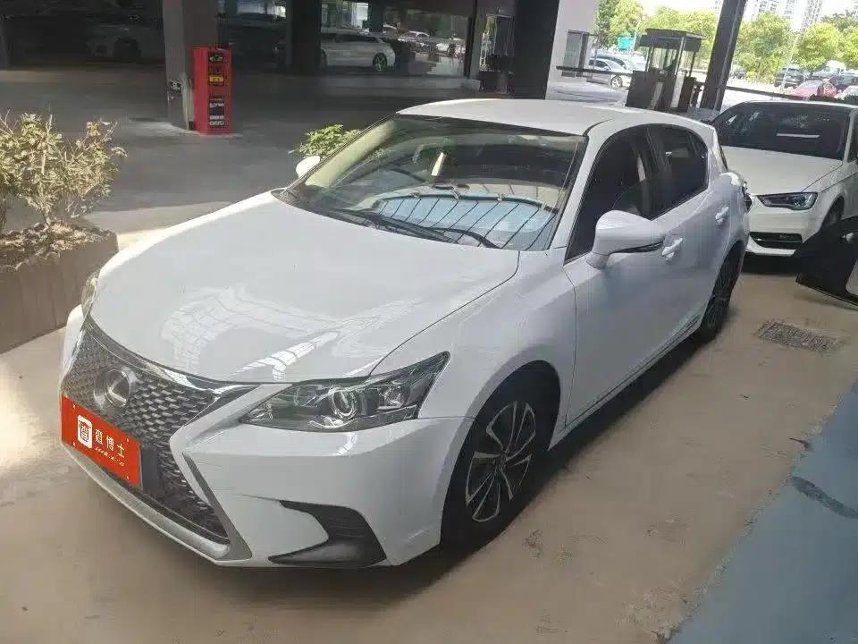 Lexus CT 2017 CT200h Elite Edition, Single Color, China V Emission Standard — миниатюра 1