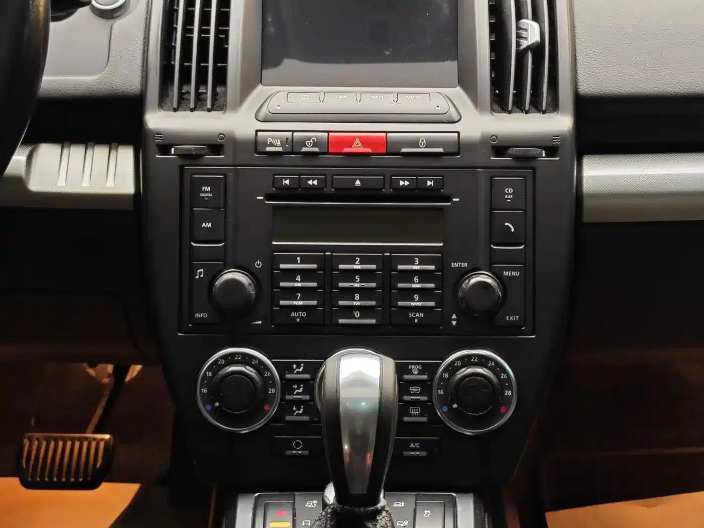 Freelander 2 2011 2.2T SD4 SE Diesel — миниатюра 18