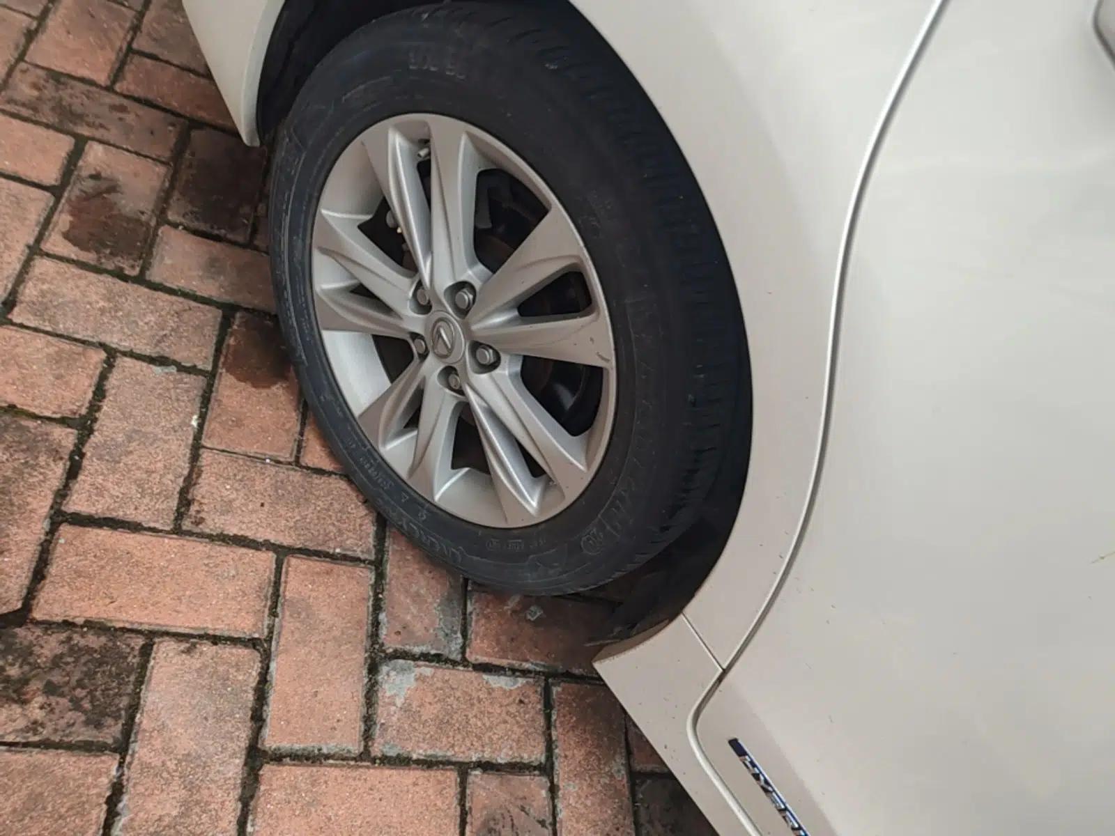 Lexus CT 2014 CT200h Elite Edition Monochrome — миниатюра 10
