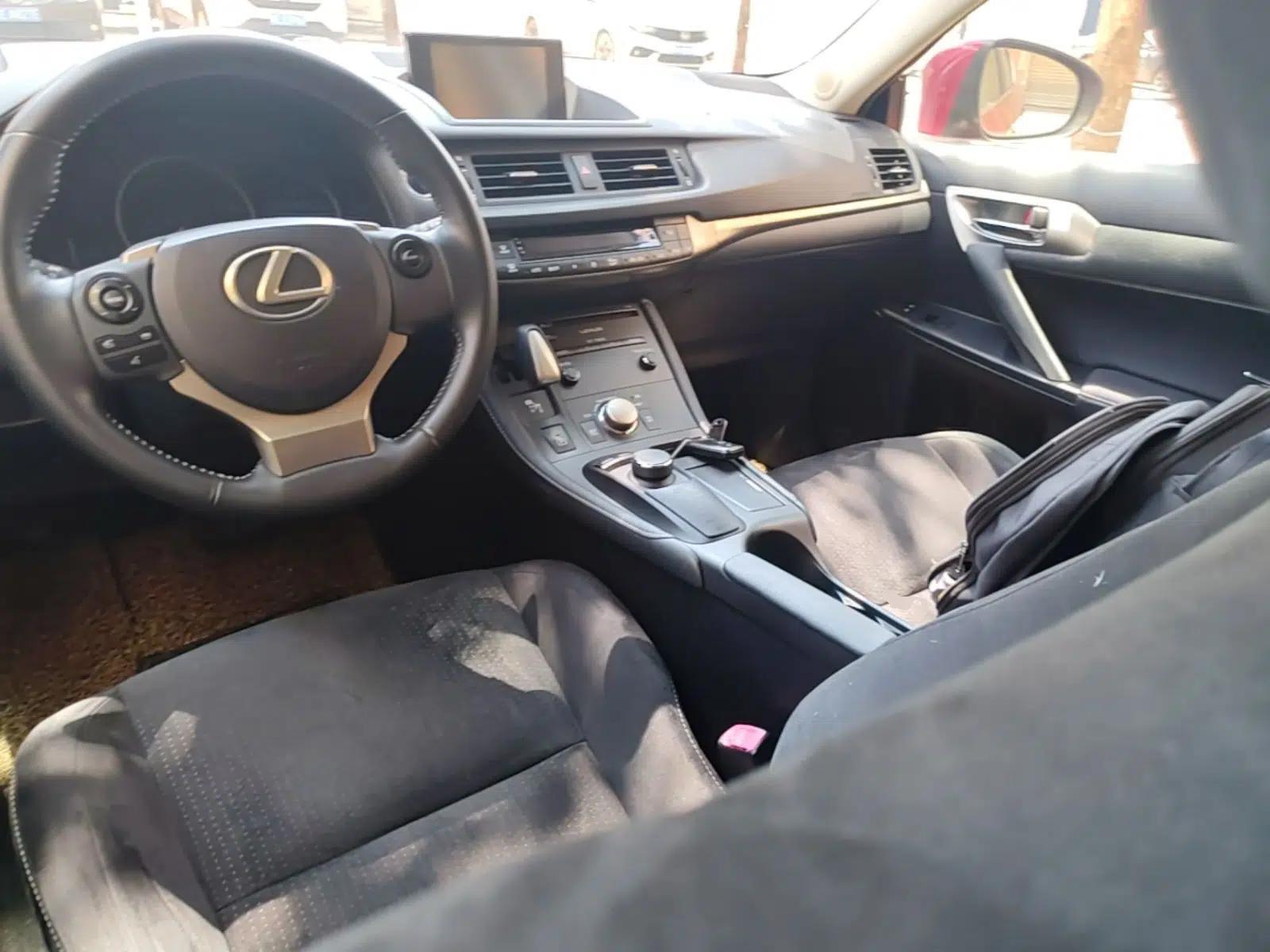 Lexus CT 2014 CT200h Comfort Edition Monochrome — миниатюра 13