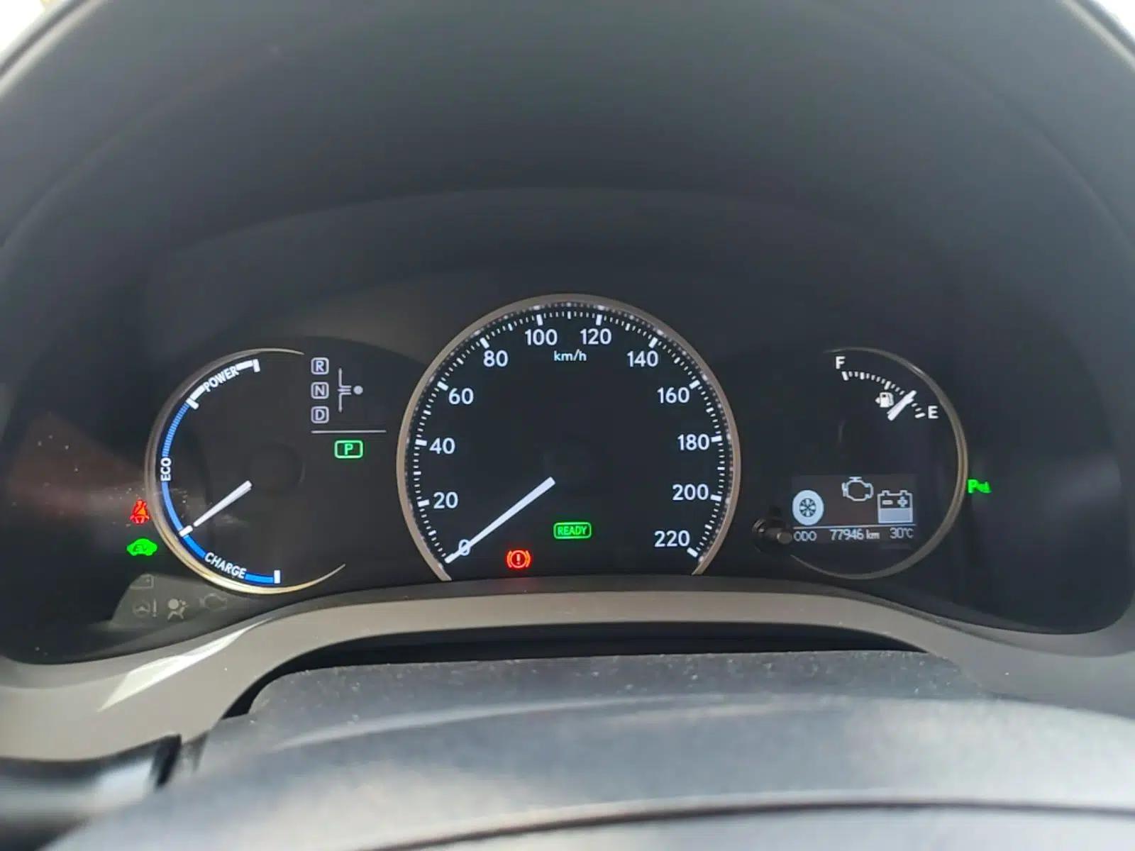 Lexus CT 2014 CT200h Comfort Edition Monochrome — миниатюра 15