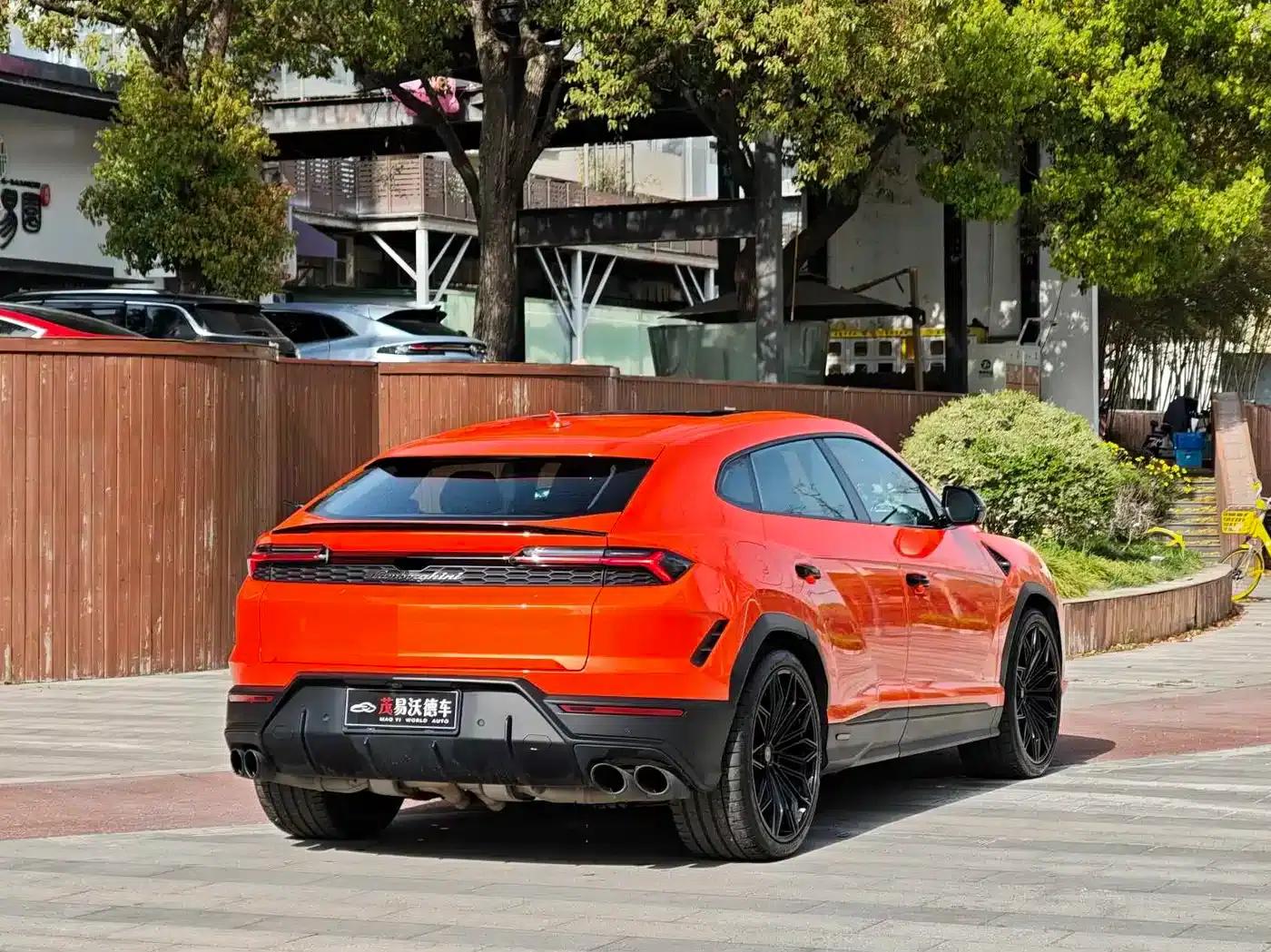 2025 Urus SE 4.0T Standard Edition — миниатюра 5