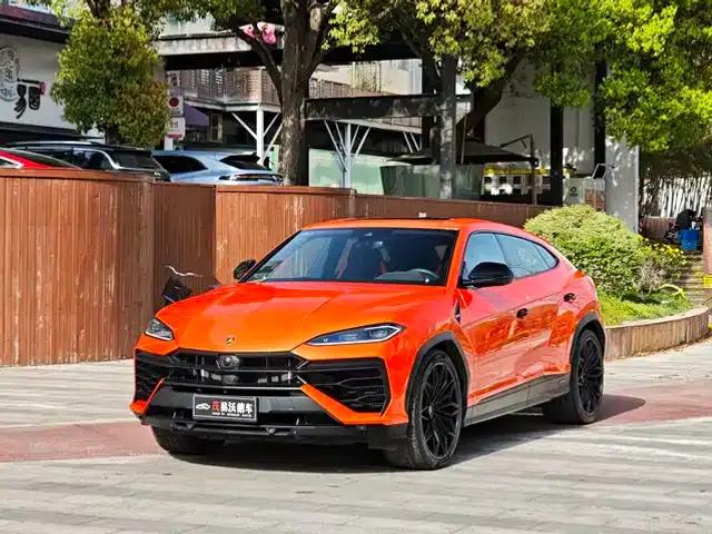 2025 Urus SE 4.0T Standard Edition