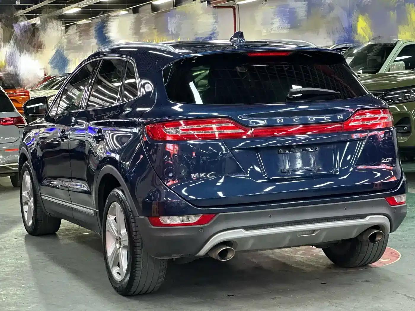 Lincoln MKC 2017 2.0T Two-Wheel Drive Premium Edition — миниатюра 7