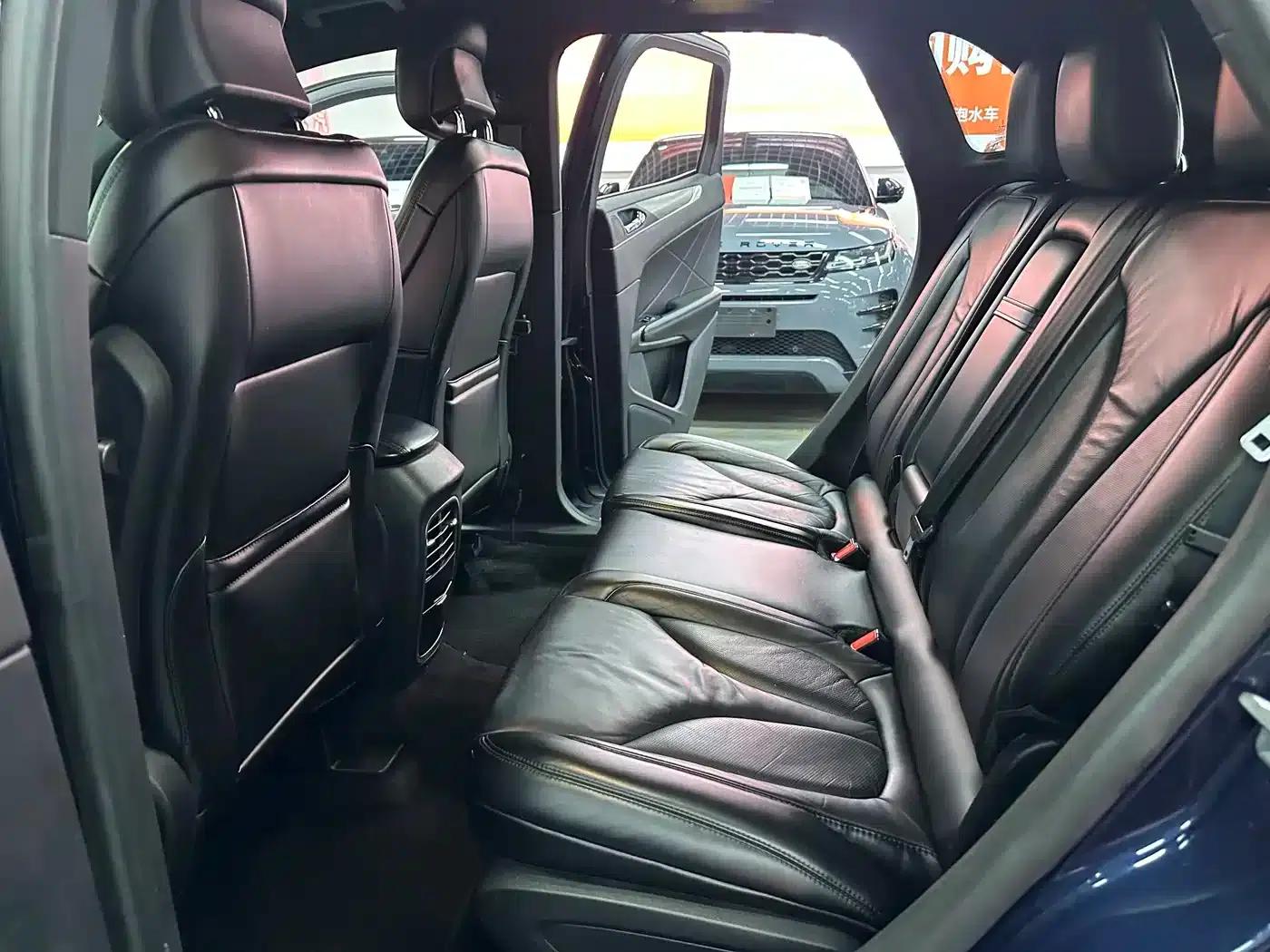 Lincoln MKC 2017 2.0T Two-Wheel Drive Premium Edition — миниатюра 10