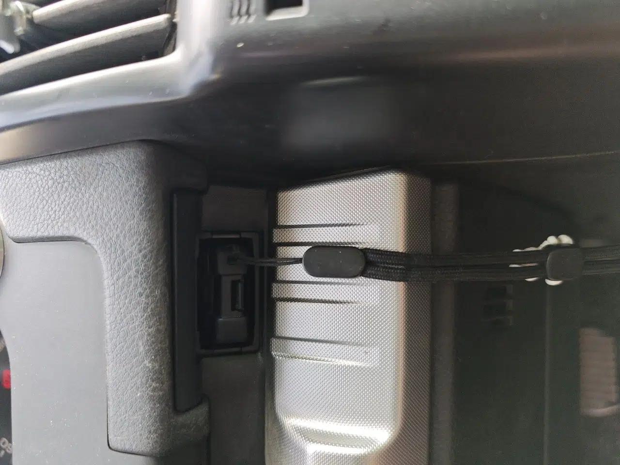 Land Rover Freelander 2 2010 3.2 i6 Automatic HSE Gasoline Version — миниатюра 9