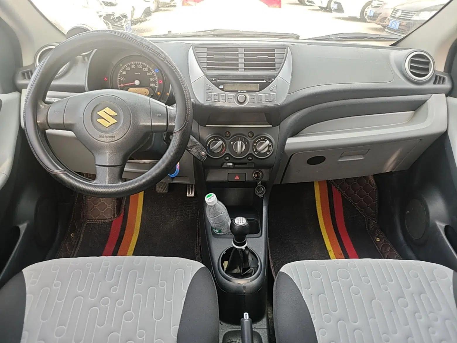 Suzuki Alto 2013 1.0L Manual Luxury Model — миниатюра 13