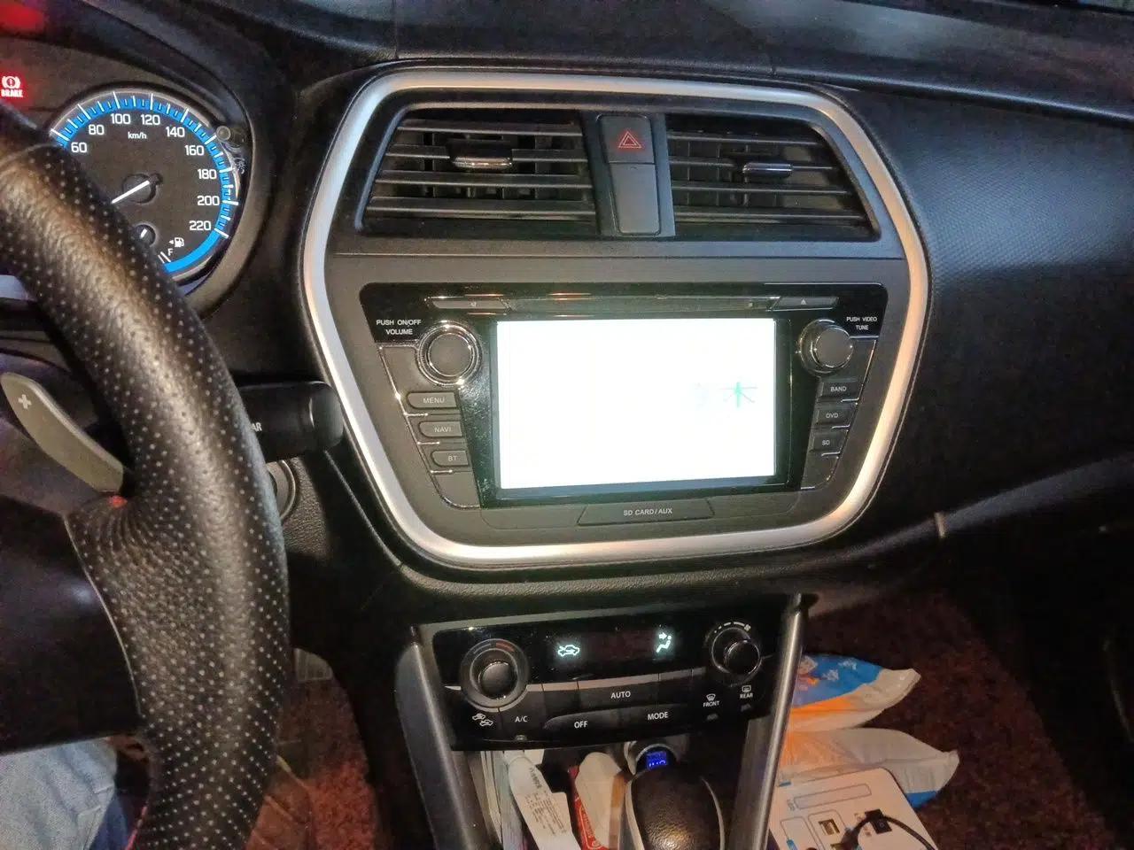 Suzuki S-Cross 2014 1.6L CVT Two-Wheel Drive Elite Version — миниатюра 14