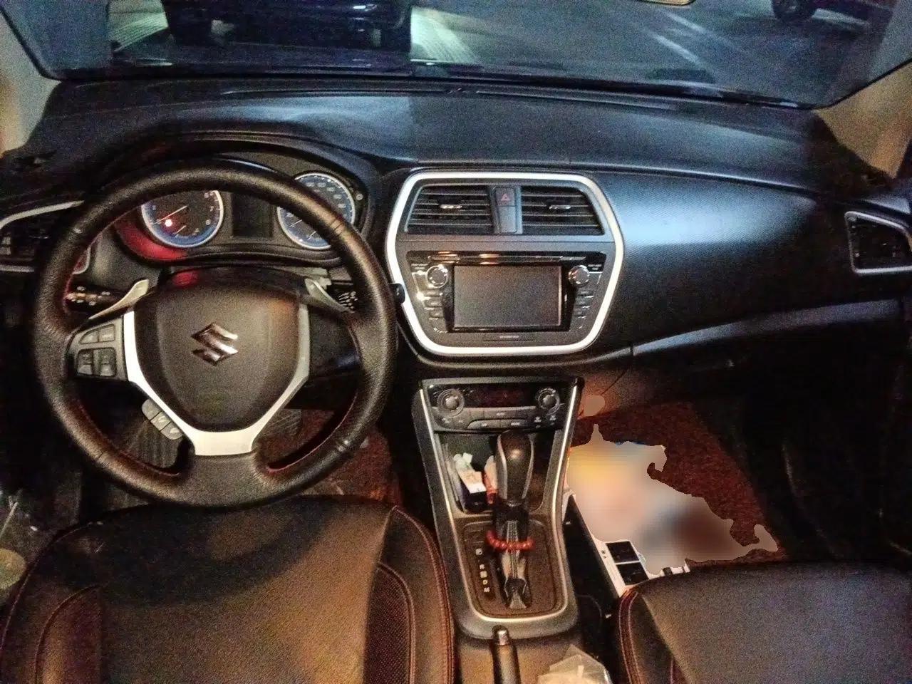 Suzuki S-Cross 2014 1.6L CVT Two-Wheel Drive Elite Version — миниатюра 10