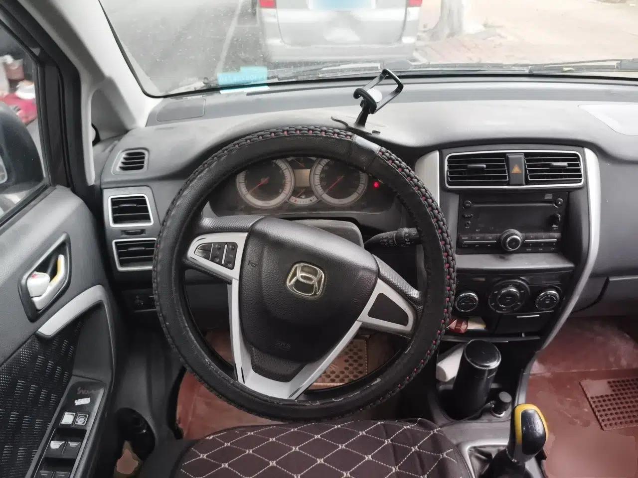 Suzuki Liana A6 2014 Hatchback 1.4L Manual Enjoyment Model — миниатюра 11