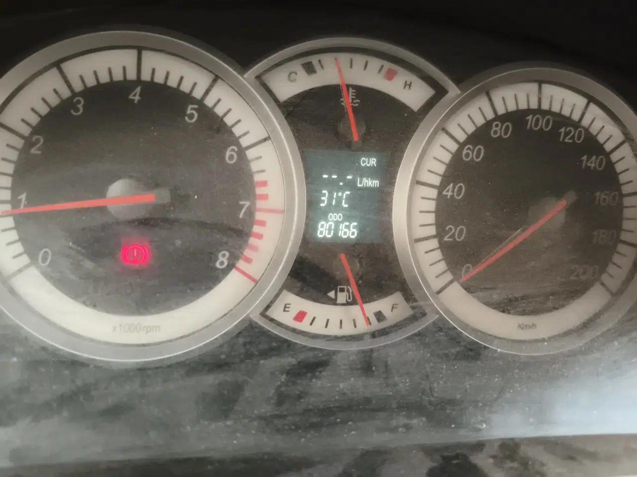 Suzuki Liana A6 2014 Hatchback 1.4L Manual Enjoyment Model — миниатюра 13
