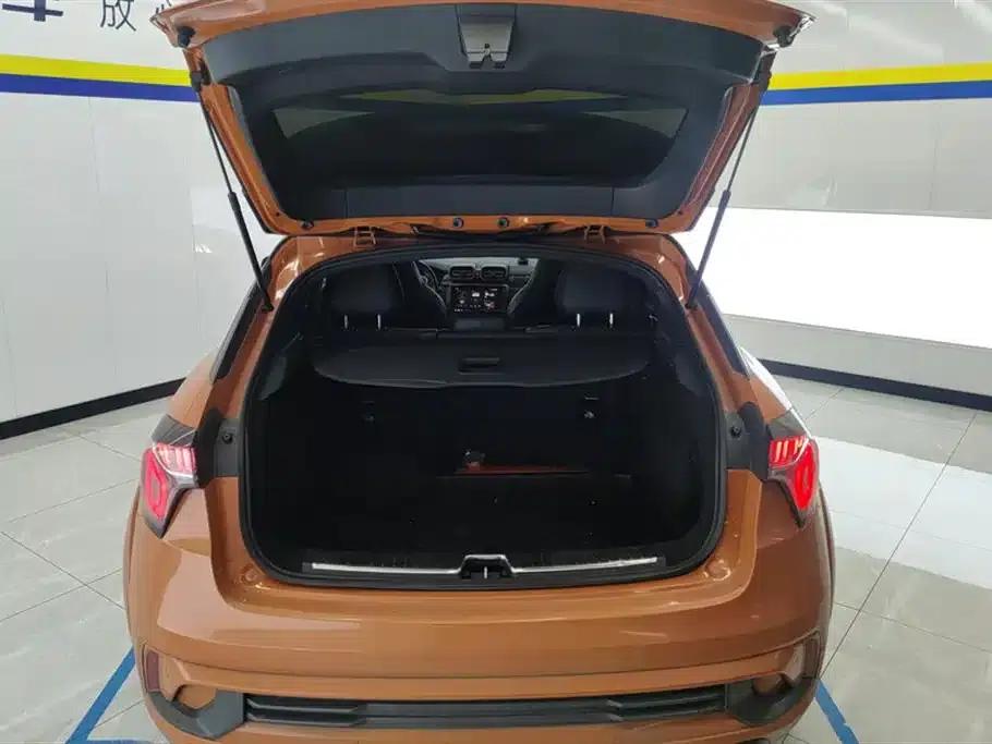 Lynk & Co 02 Hatchback 2021 2.0TD Halo — миниатюра 4