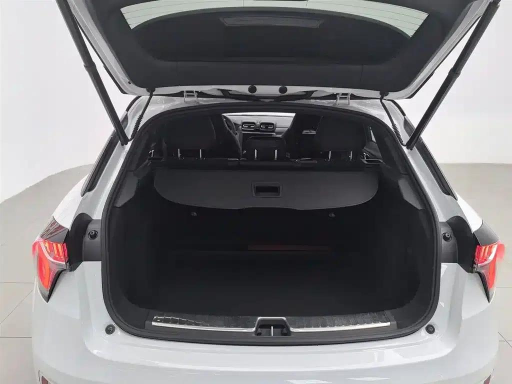 Lynk & Co 02 Hatchback 2022 2.0TD Pro — миниатюра 16