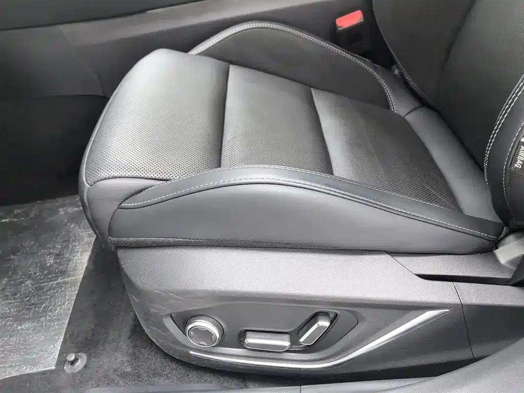 Lynk & Co 02 Hatchback 2022 2.0TD Pro — миниатюра 20