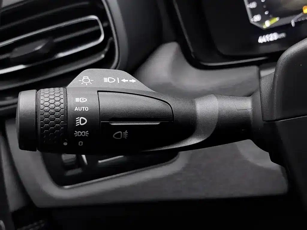 Lynk & Co 02 Hatchback 2022 2.0TD Pro — миниатюра 21
