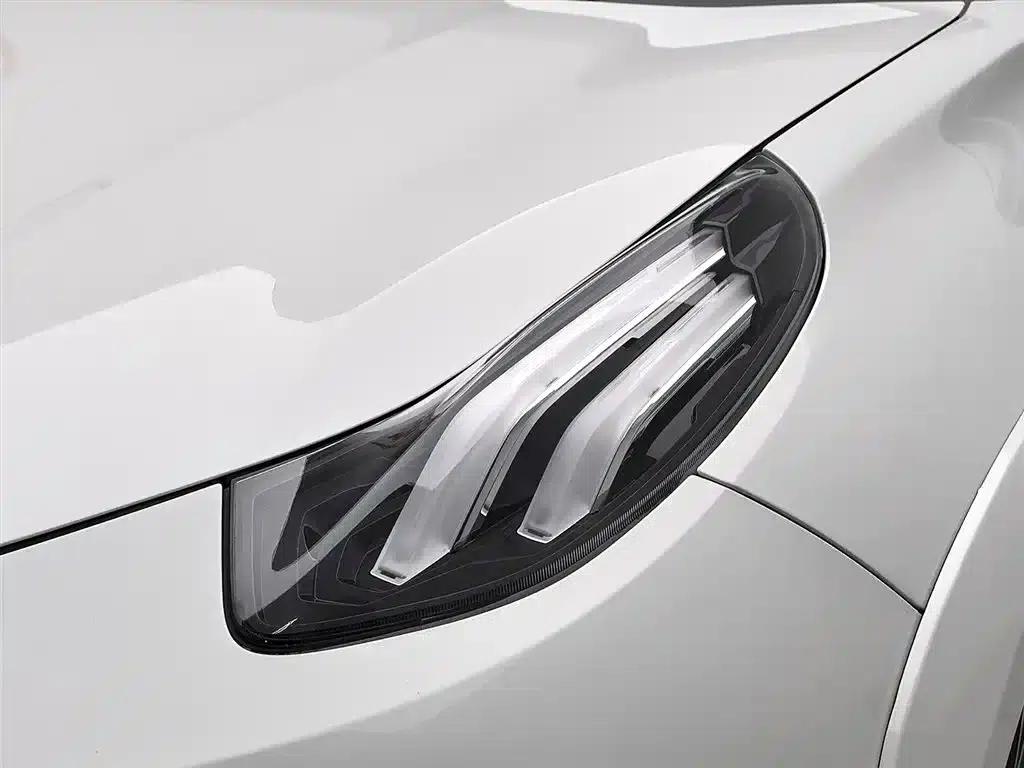 Lynk & Co 02 Hatchback 2022 2.0TD Pro — миниатюра 7