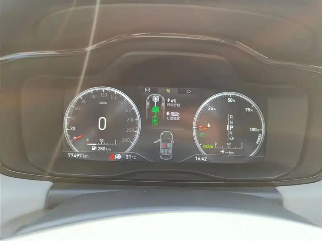 Lynk & Co 02 PHEV 2019 1.5T Pro — миниатюра 12