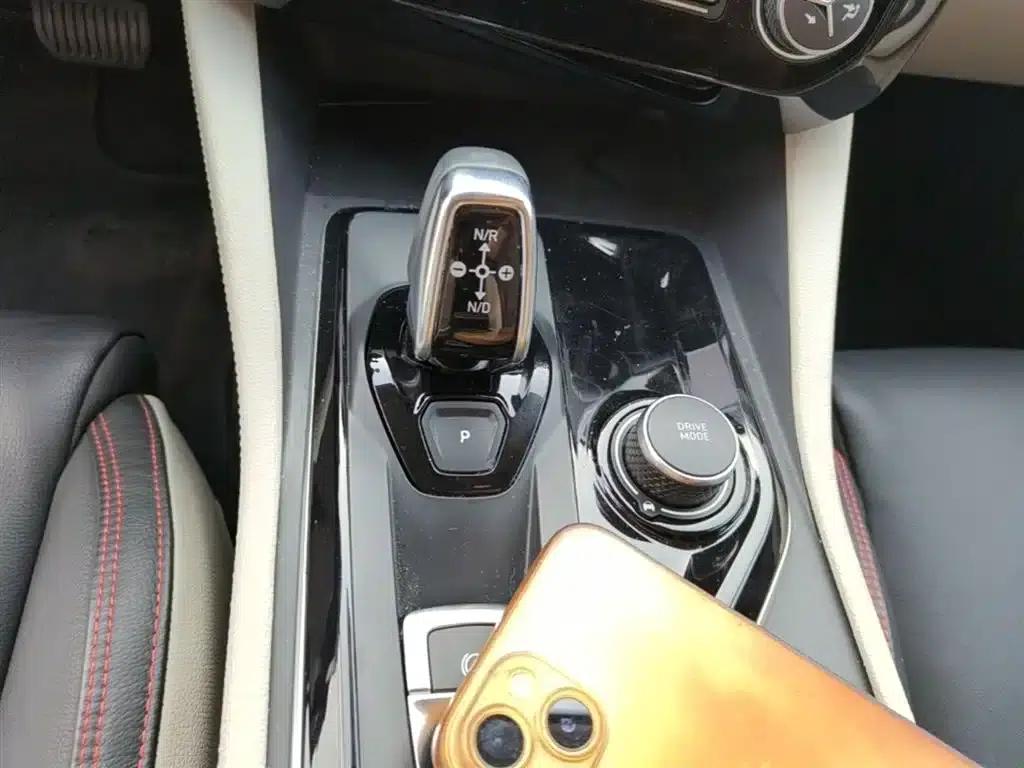 Lynk & Co 02 PHEV 2019 1.5T Pro — миниатюра 14