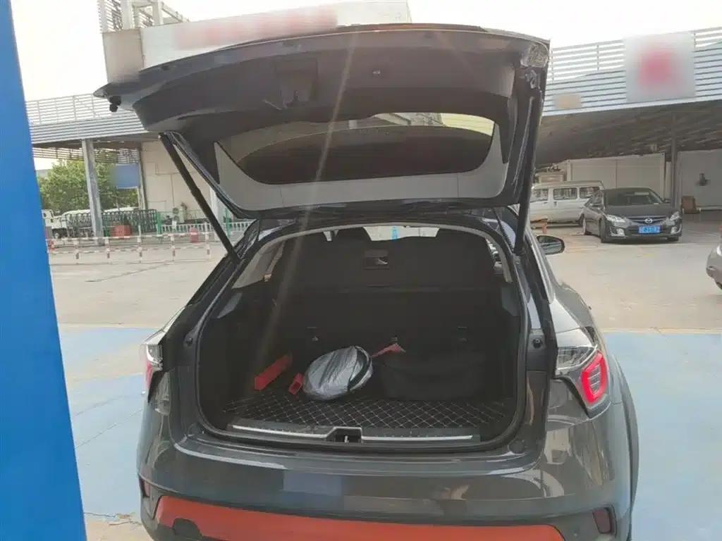 Lynk & Co 02 PHEV 2019 1.5T Pro — миниатюра 19