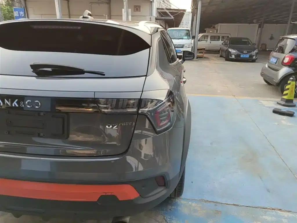 Lynk & Co 02 PHEV 2019 1.5T Pro — миниатюра 8