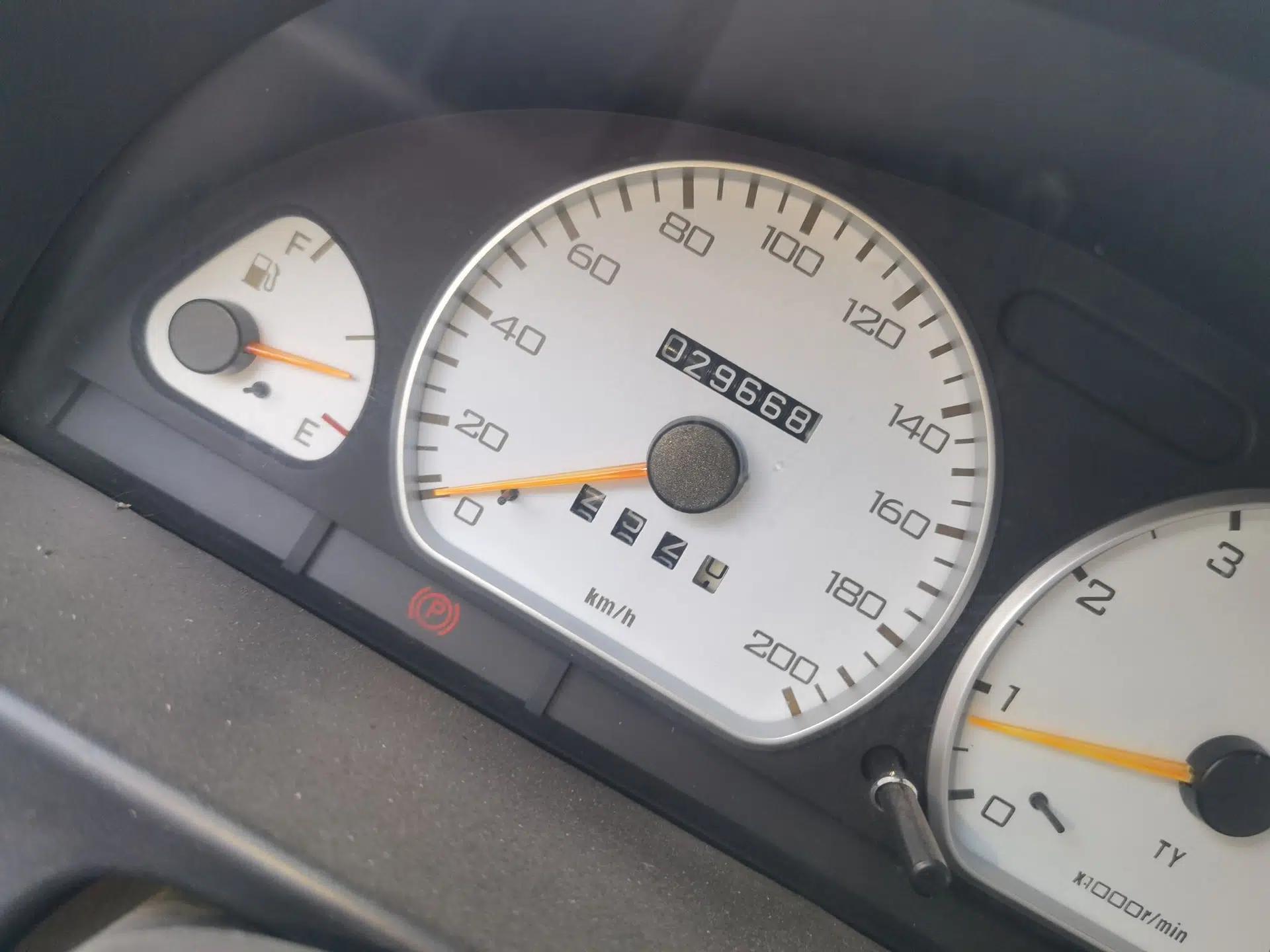 Suzuki Lingyang 2012 1.3L Comfort Version — миниатюра 13