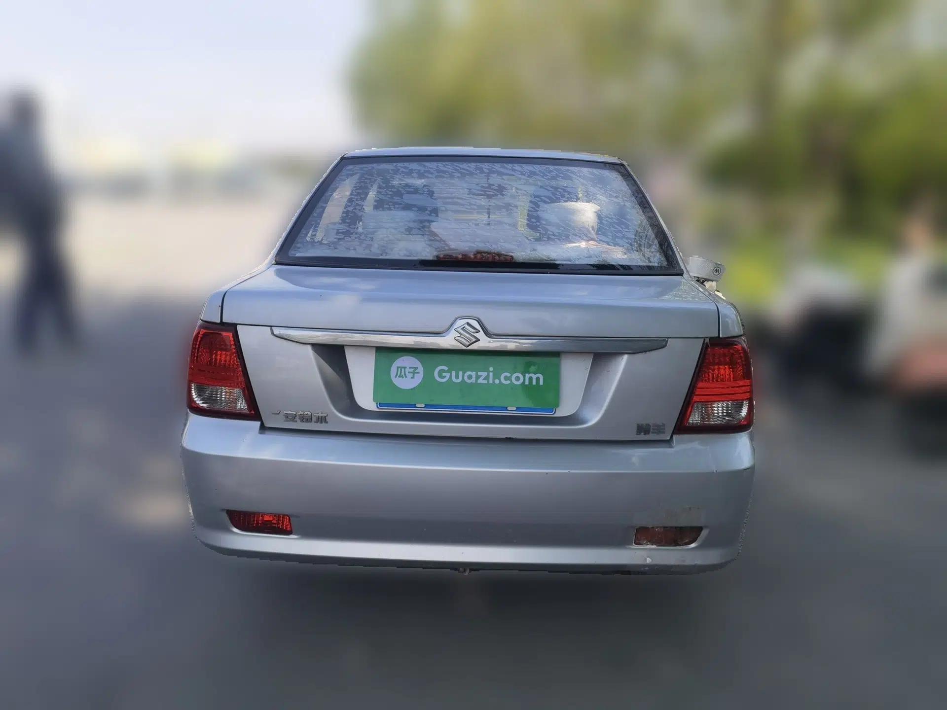Suzuki Lingyang 2012 1.3L Comfort Version — миниатюра 5