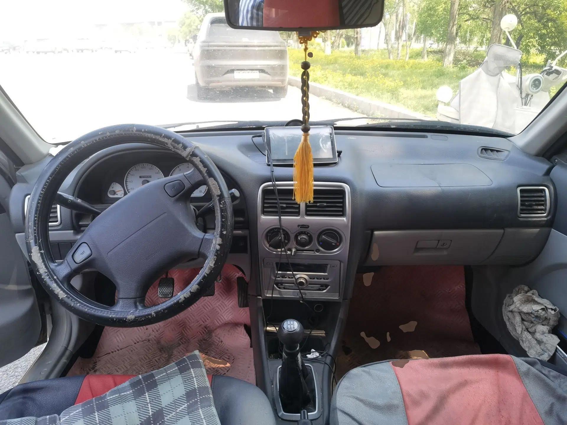 Suzuki Lingyang 2012 1.3L Comfort Version — миниатюра 10