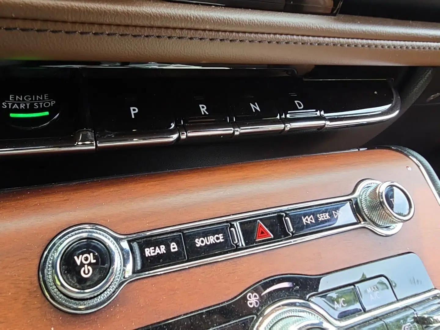 Lincoln Aviator 2020 3.0T V6 All-Wheel Drive Executive Version — миниатюра 15