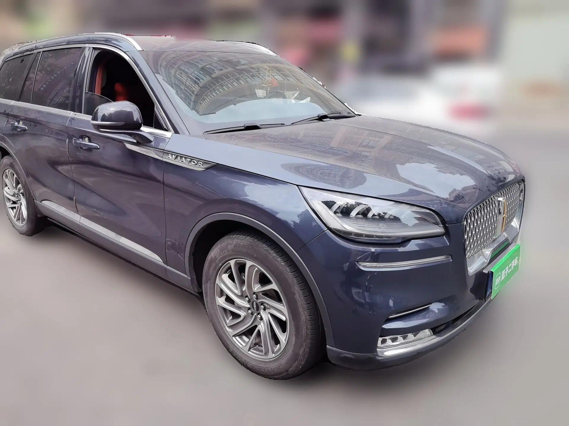 Lincoln Aviator 2020 3.0T V6 Four-Wheel Drive Premium Edition — миниатюра 3