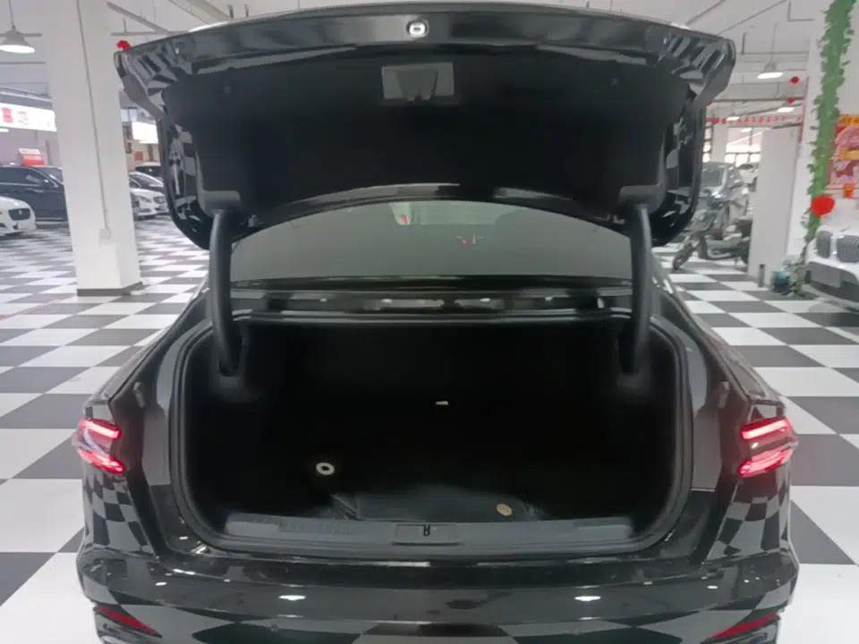 Lincoln Z 2022 iXiang Luxury Edition — миниатюра 22